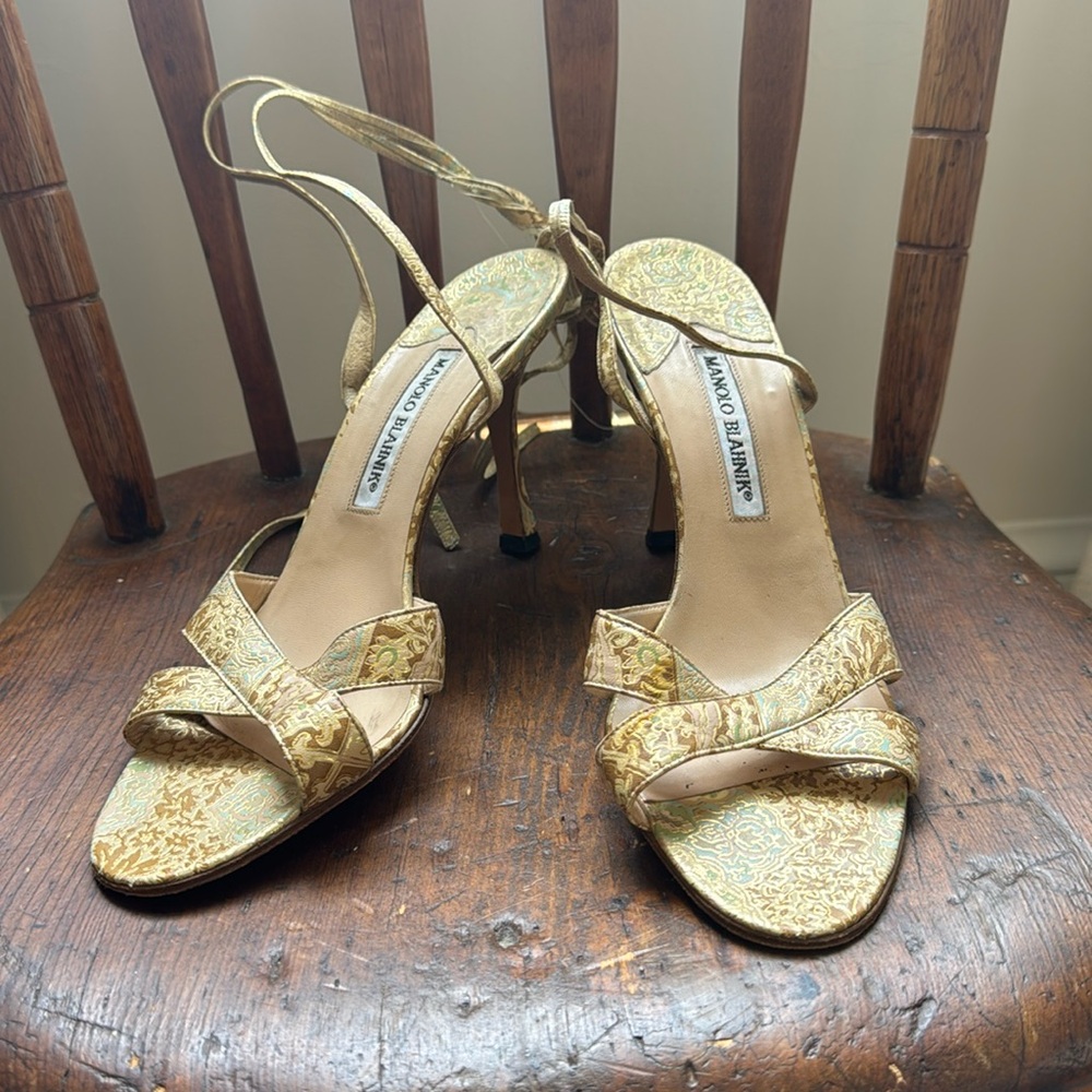 Manolo Blahnik gold heels